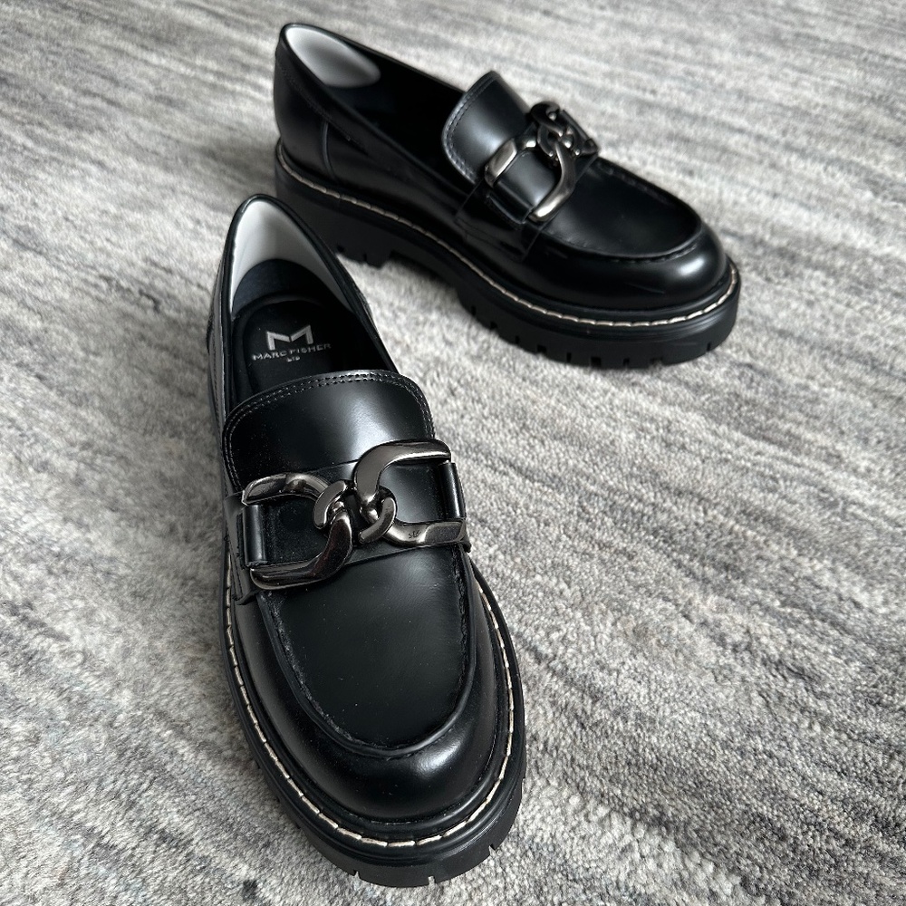 Marc Fisher black Trisca Loafer size 6.5